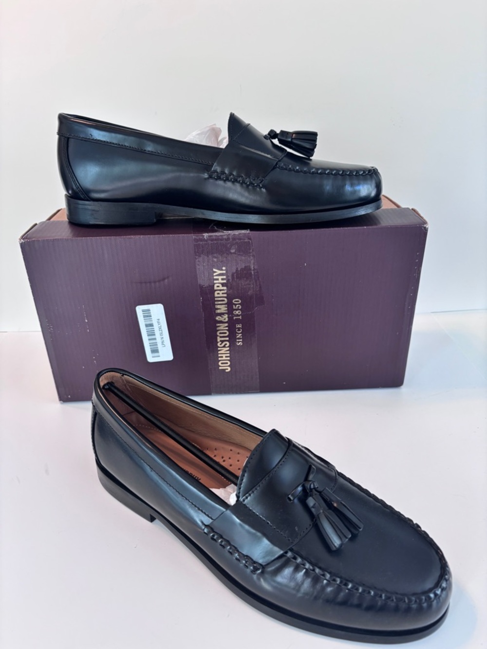 Johnston & Murphy Tassel Loafers Black Leather 10.5M Excellent Used Condition